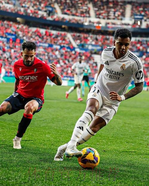 奥萨苏纳主帅谈战皇马:享受比赛不会只追求平局 奥萨苏纳主帅谈战皇马:享受比赛不会只追求平局